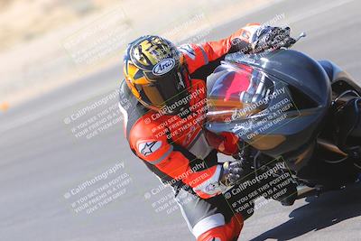 media/Sep-25-2023-Moto Forza (Mon) [[81ffa65e0a]]/B-C Group/Session 3 (Turn 16 Inside)/
